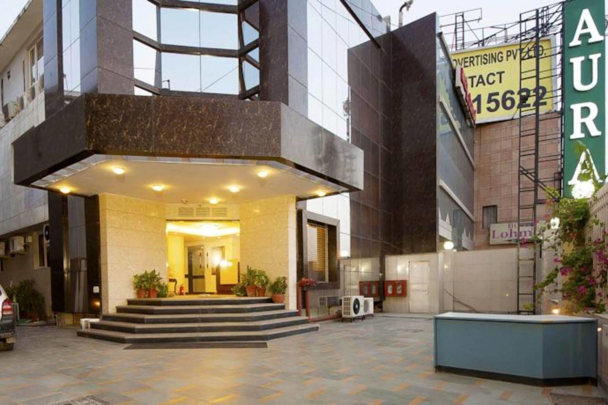 Hotel Aura @Airport New Delhi Eksteriør billede